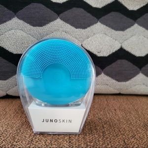 Facial Cleansing Brush